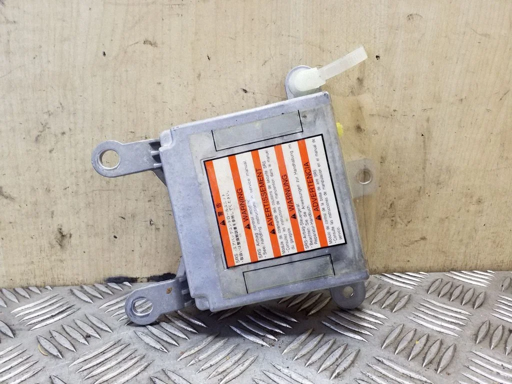 Airbag control unit/module – Subaru Outback (2004-2006)