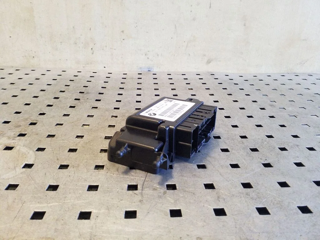 Drošības spilvenu vadības bloks – BMW 3. sērija F30 F35 F31 (2012-2018)