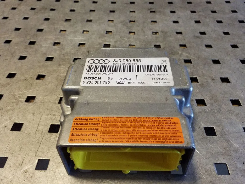 Airbag control unit/module 8J0959655