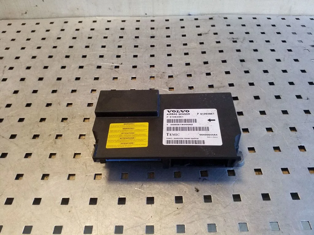 Drošības spilvenu vadības bloks P31264861