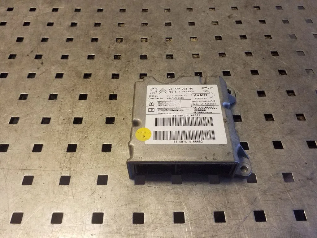 Drošības spilvenu vadības bloks 9677909280