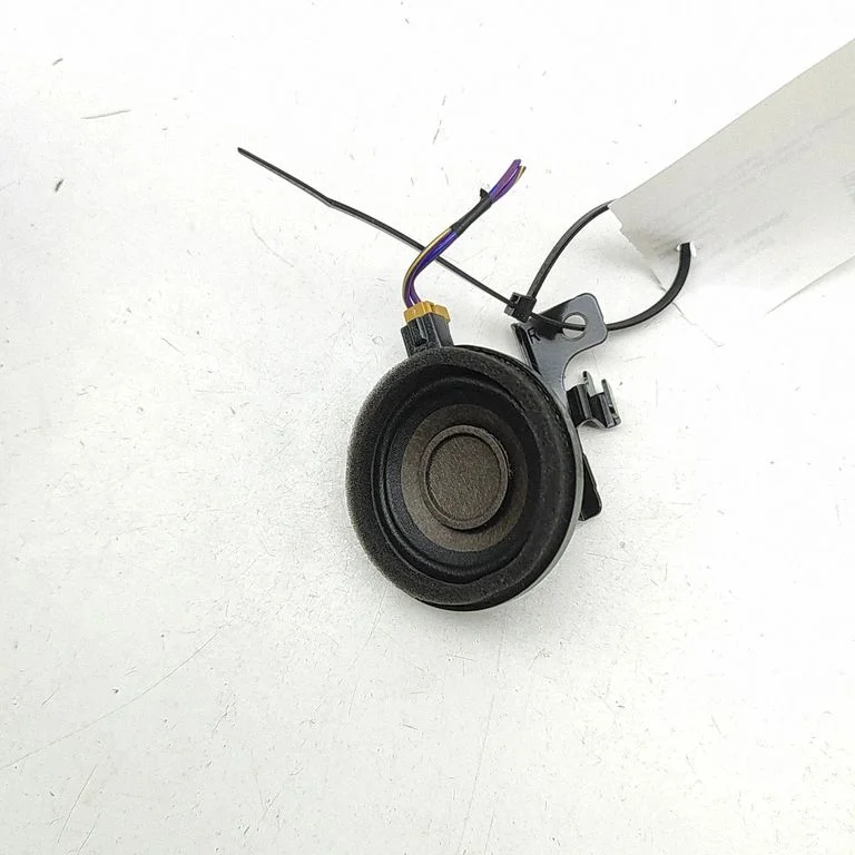Skaļrunis panelī 8MA035399C