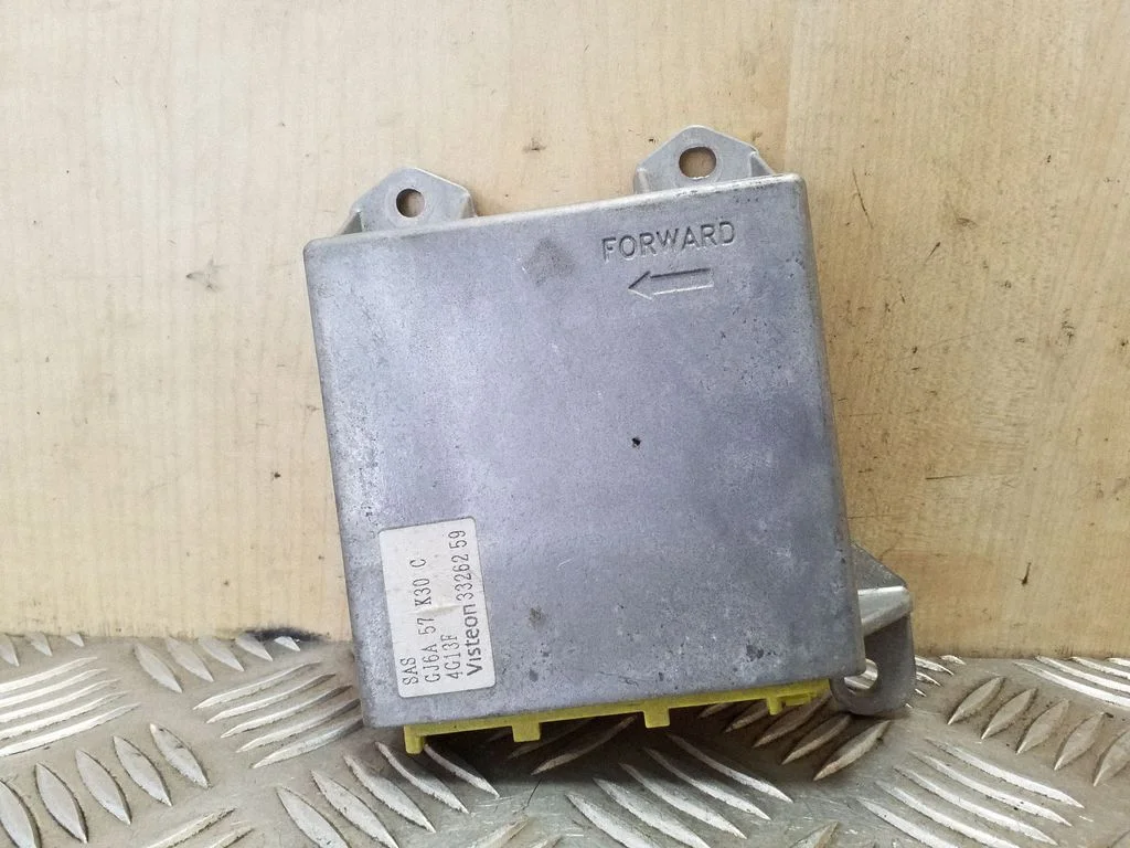 Turvapatjade juhtplokk GJ6A57K30C