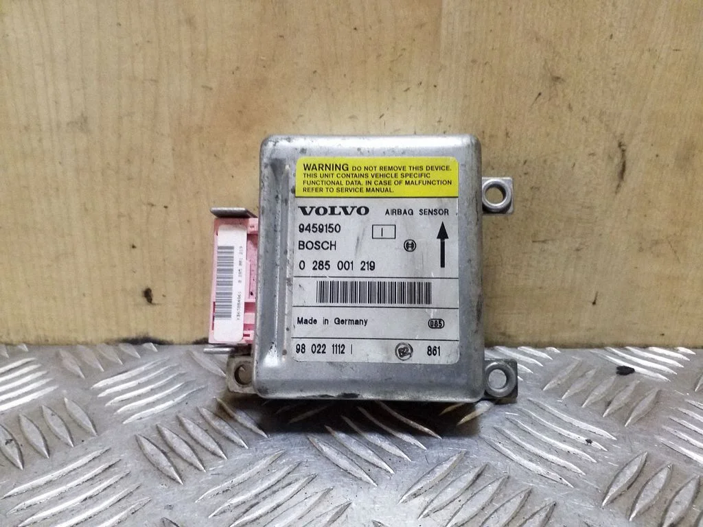 Airbag control unit/module – Volvo S70 V70 V70 XC (1997-2000)