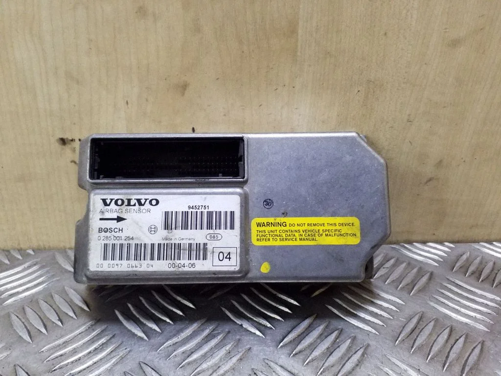 Airbag control unit/module – Volvo V70 (2000-2004)