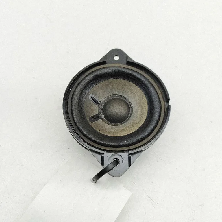Skaļrunis panelī 8T0035416