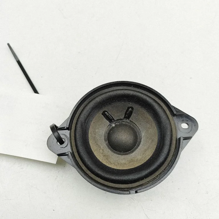 Skaļrunis panelī 8T0035416