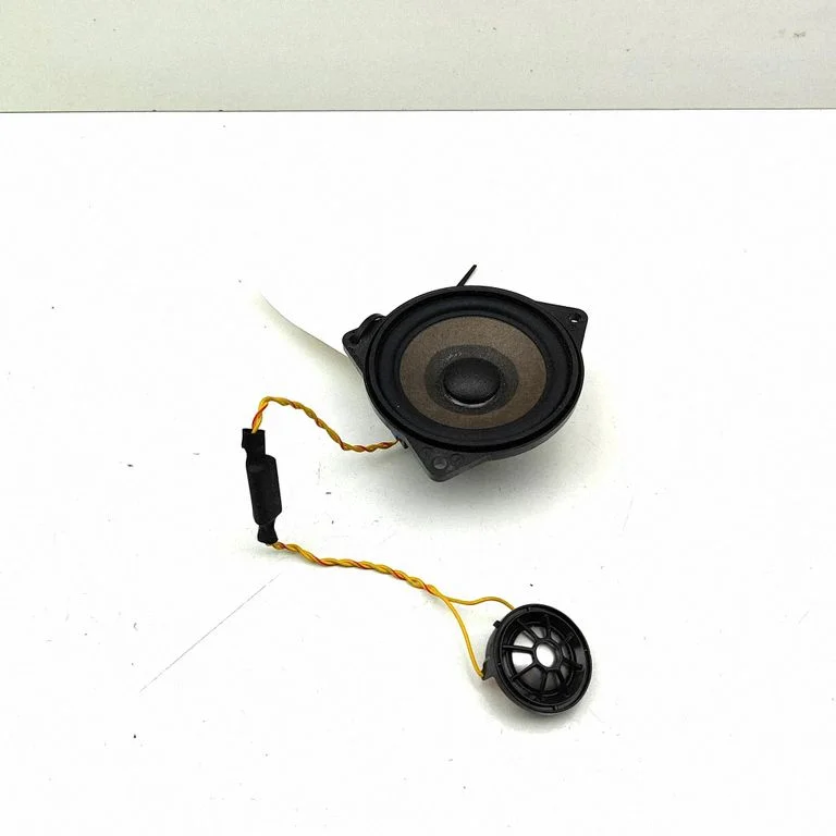 Panel speaker 9362561