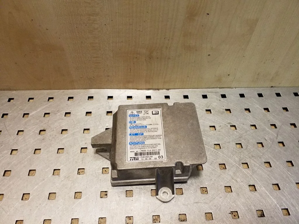Airbag control unit/module – Honda Accord (2008-2016)