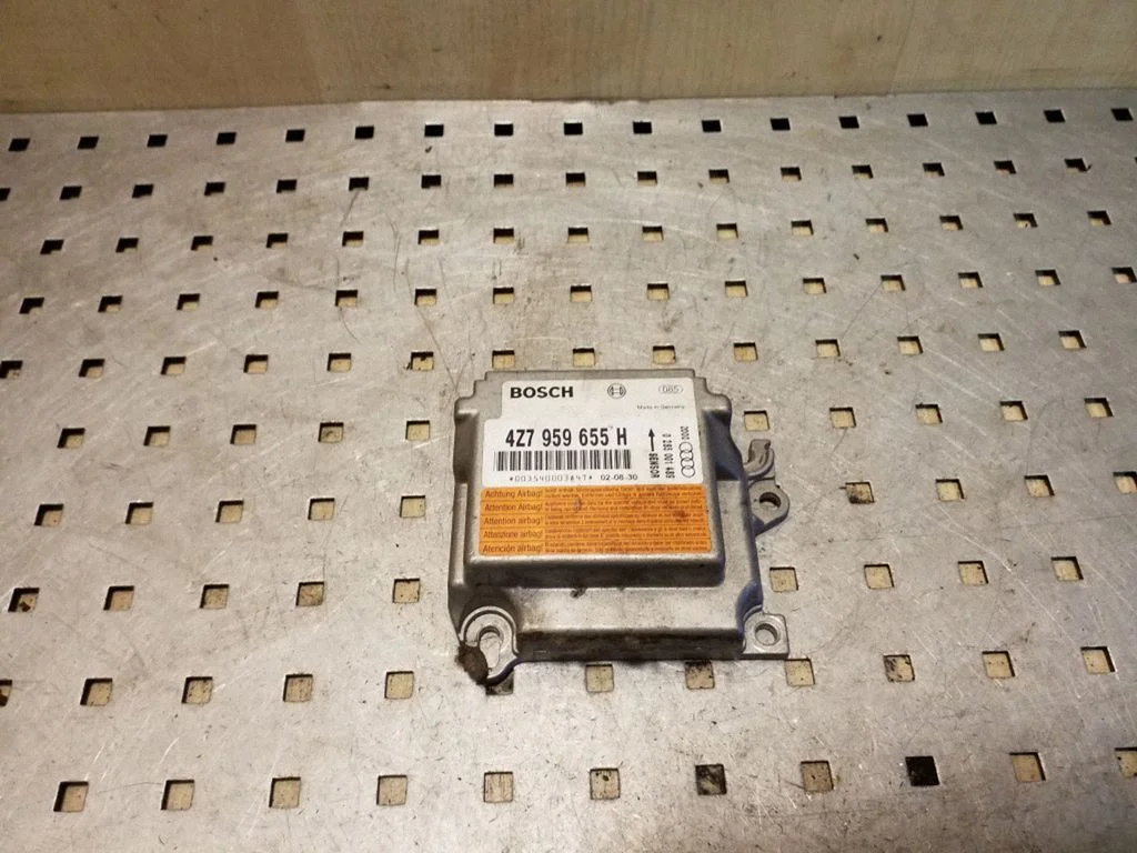 Drošības spilvenu vadības bloks 4Z7959655H