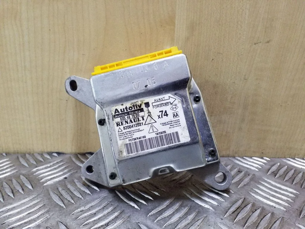 Drošības spilvenu vadības bloks 605487500
