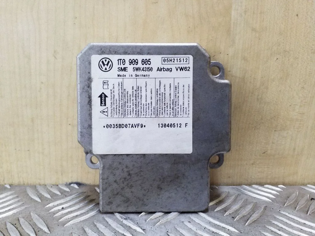 Airbag control unit/module 1T0909605