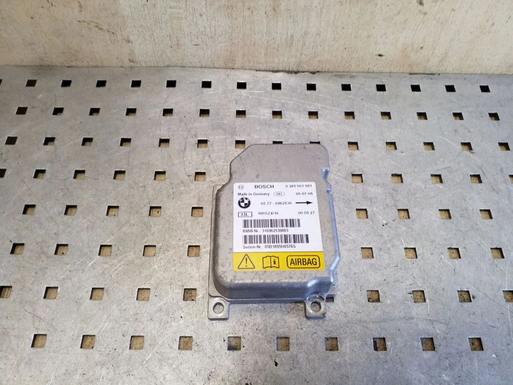 Airbag control unit/module 0285001681