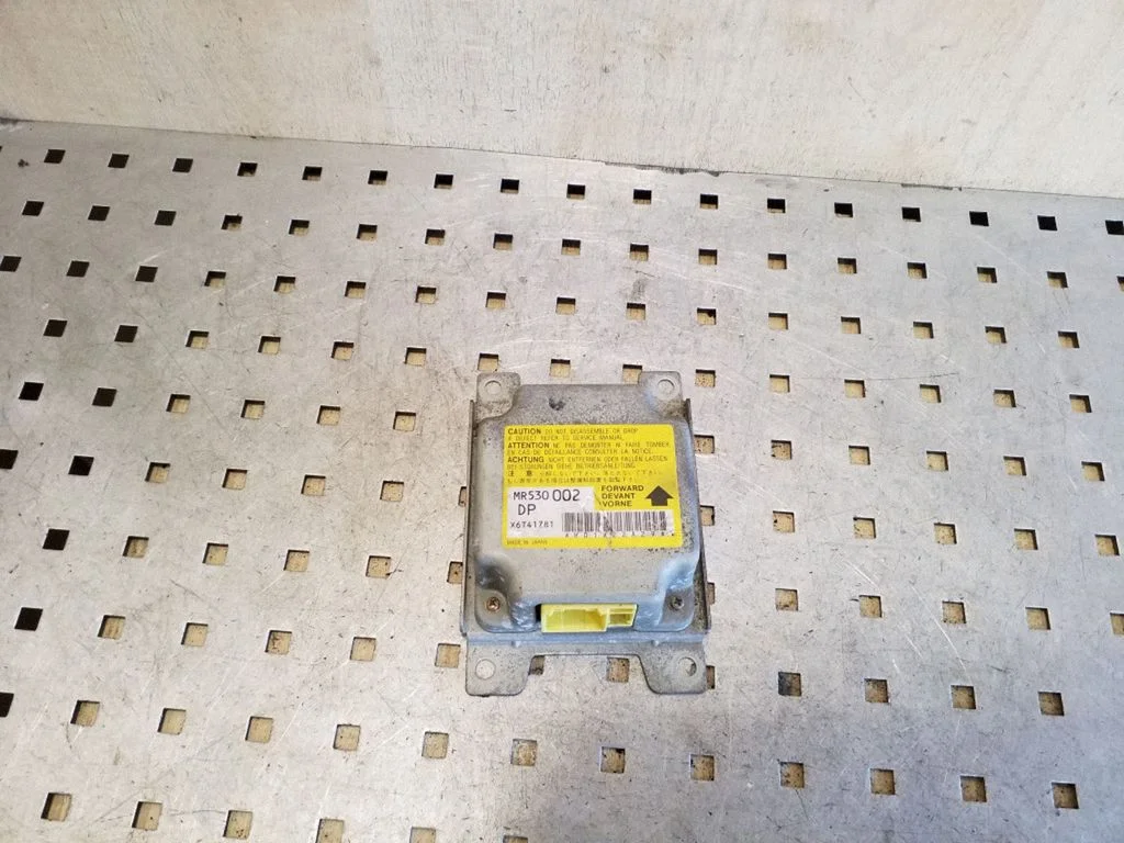 Airbag control unit/module MR530002