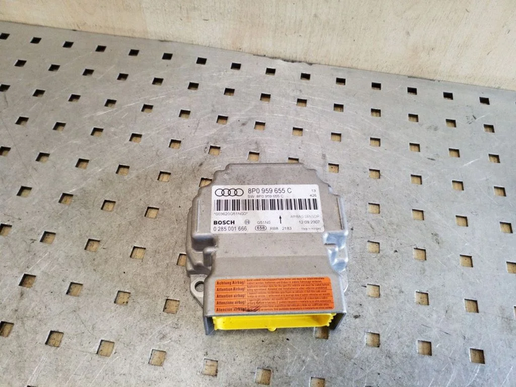 Airbag control unit/module 8P0959655C