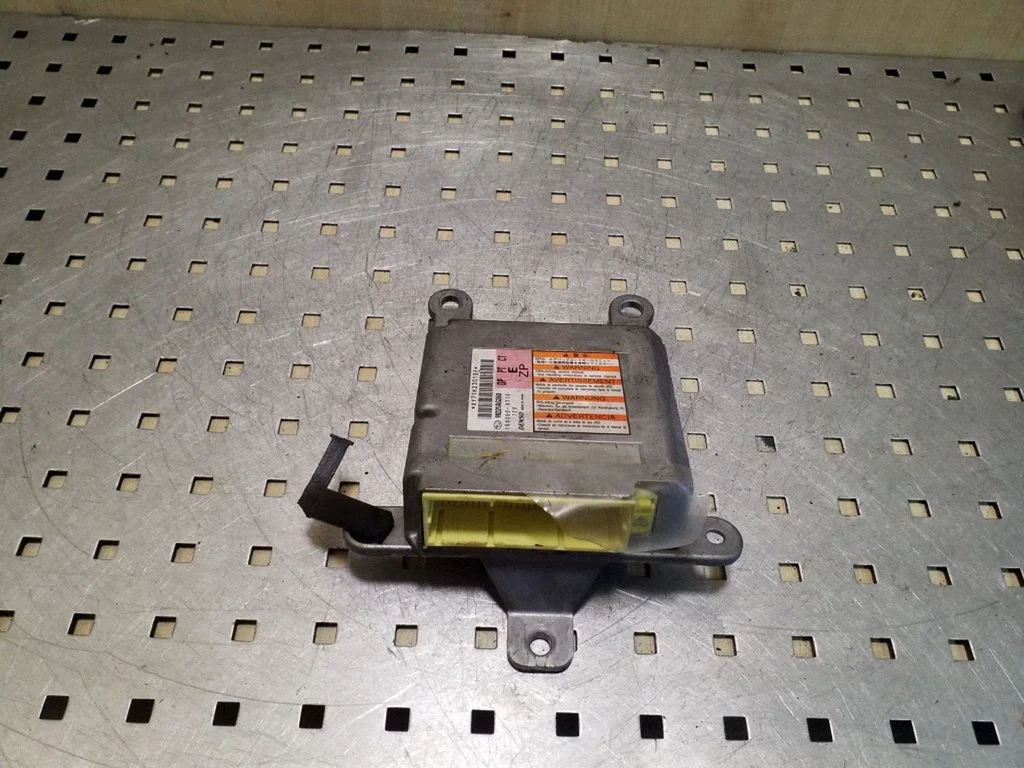 Drošības spilvenu vadības bloks 98221AG260