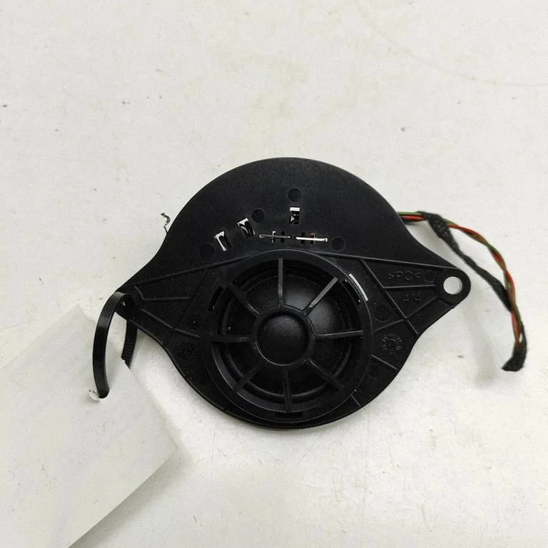 Skaļrunis panelī 8W0035399