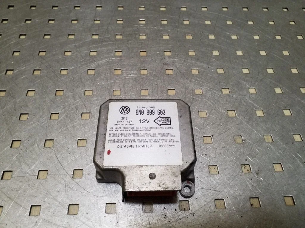 Drošības spilvenu vadības bloks 6N0909603