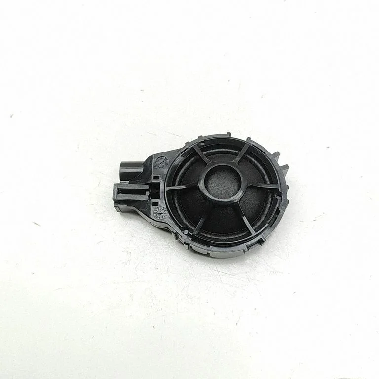 Skaļrunis panelī 8S0035398