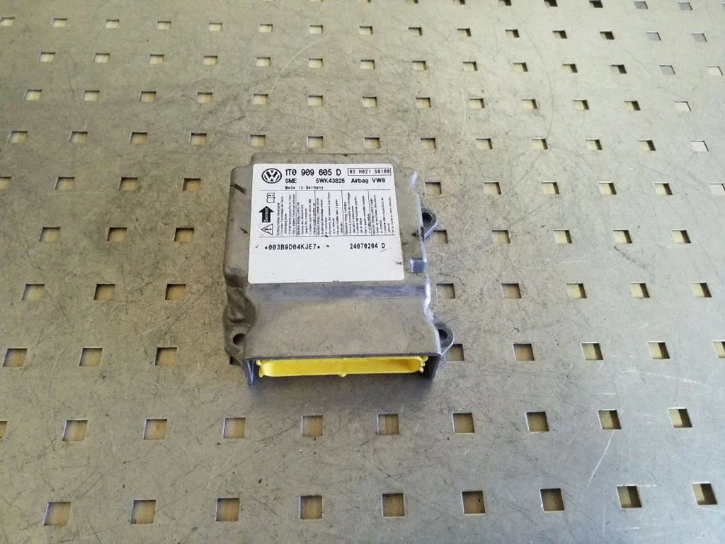 Airbag control unit/module 1T0909605D
