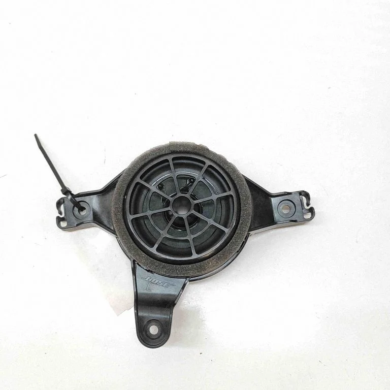 Skaļrunis panelī 4M0035398