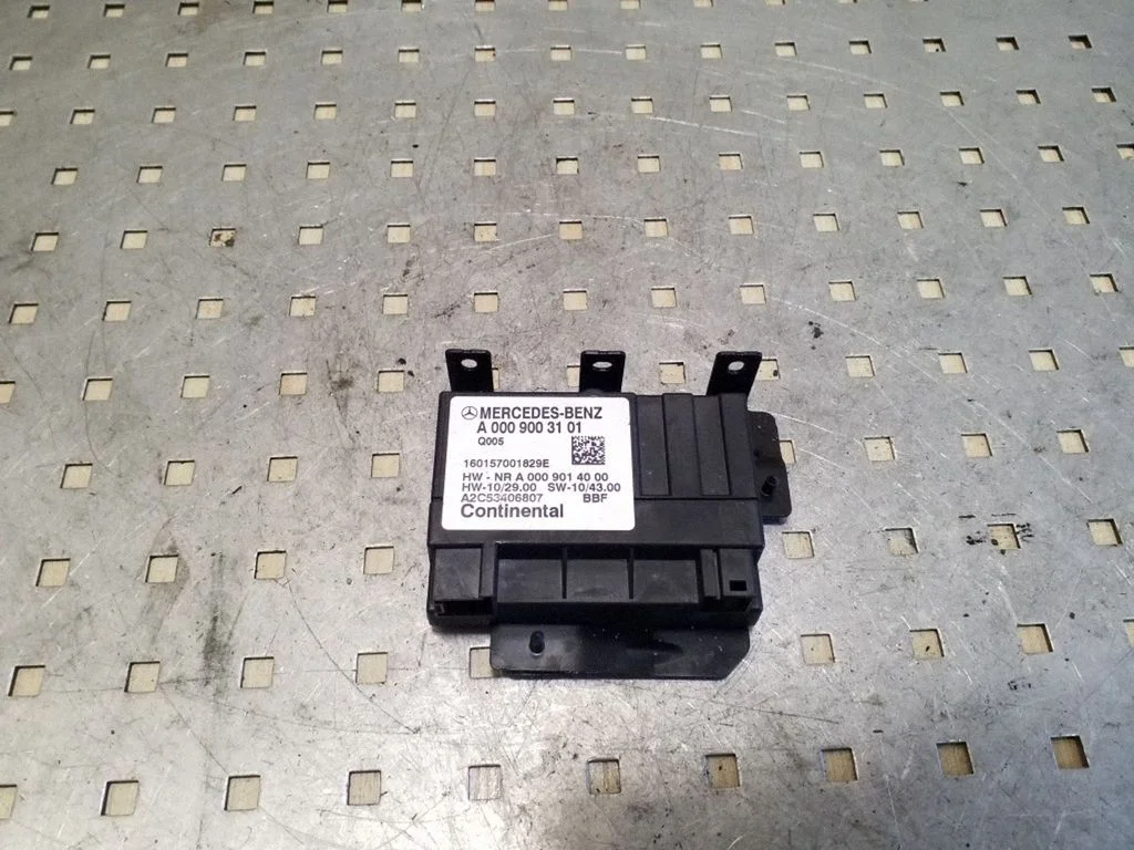 Fuel injection pump control unit/module A0009003101