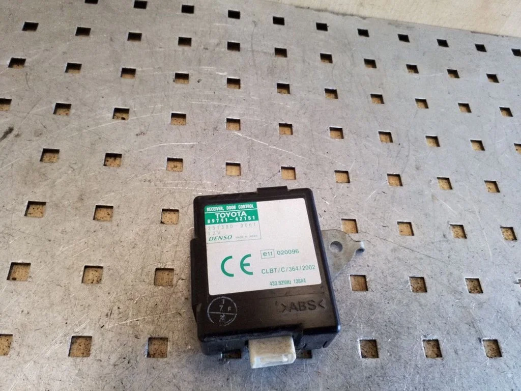 Door central lock control unit/module 8974142151