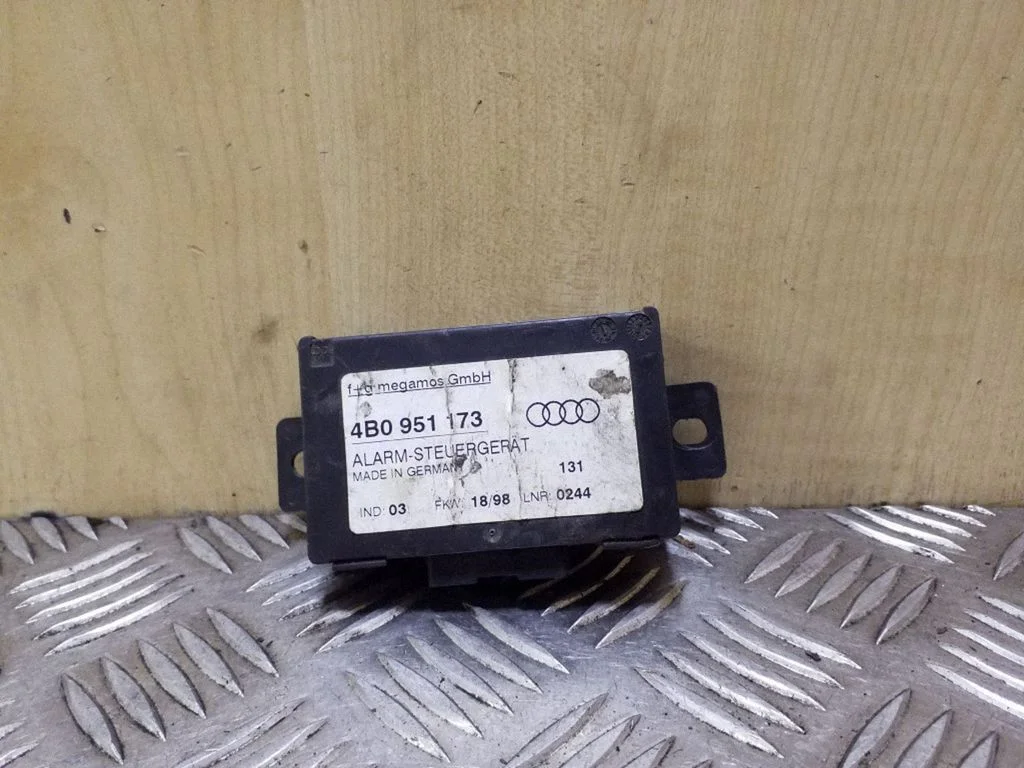 Alarm control unit/module 4B0951173