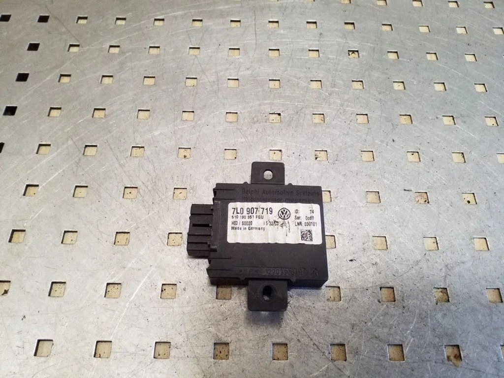 Signalizācijas vadības bloks 7L0907719