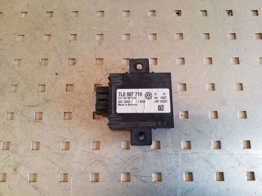 Signalizācijas vadības bloks 7L0907719