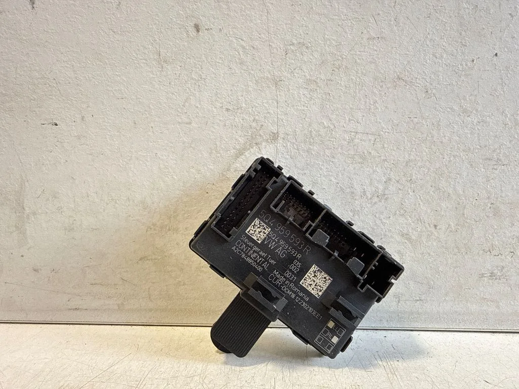 Durvju elektronikas vadības bloks – Volkswagen T-Roc (2017-2025)