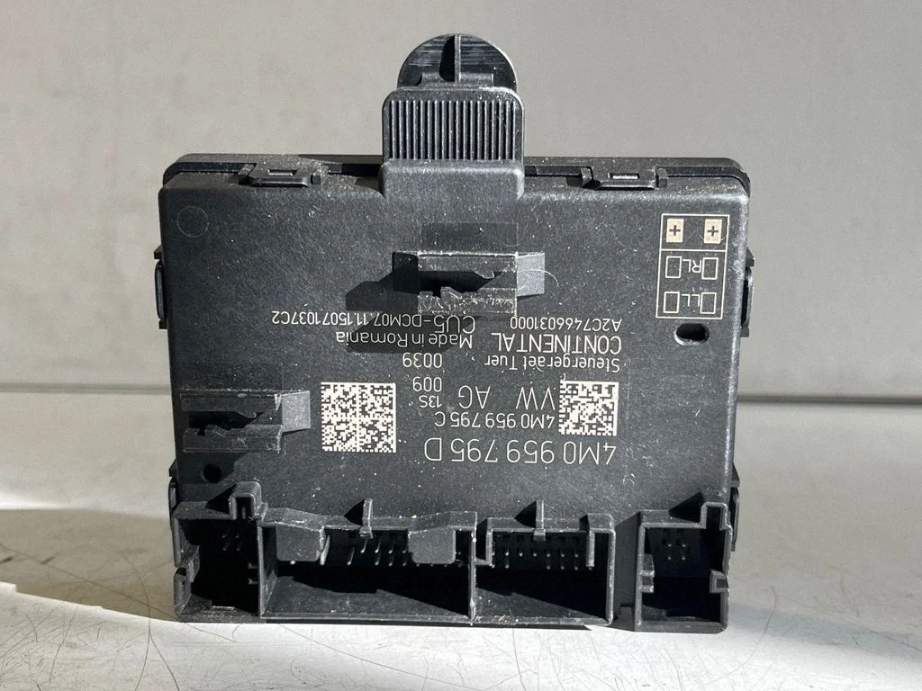 Door control unit/module – Audi Q7 4M (2015-)