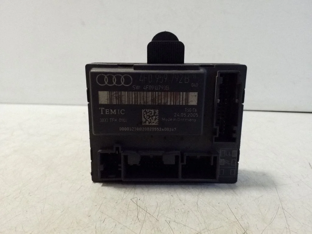 Door control unit/module – Audi A6 Allroad C5 (1999-2005)