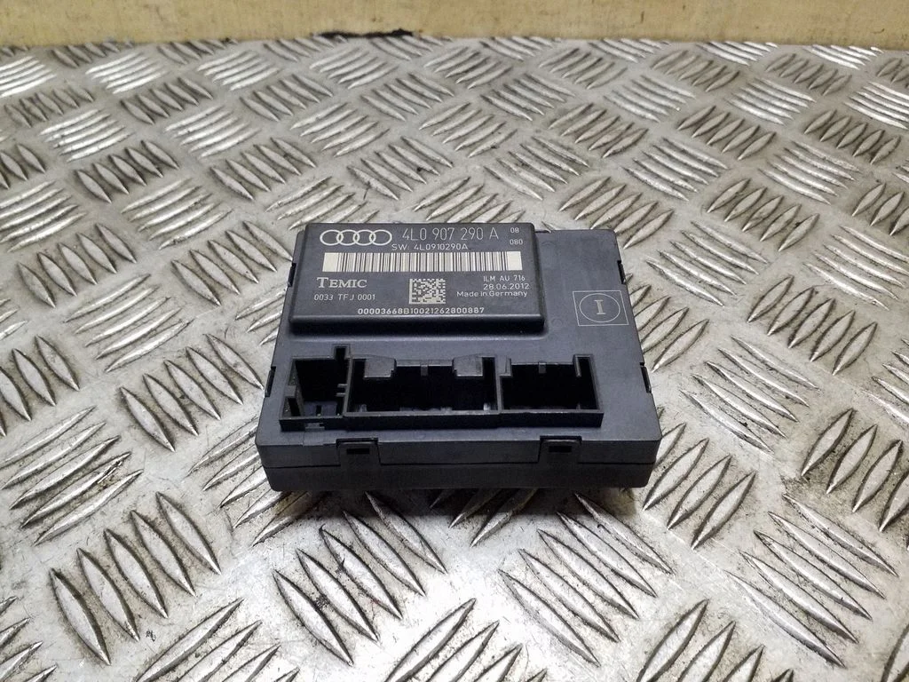 Durvju elektronikas vadības bloks – Audi Q7 4L (2005-2015)