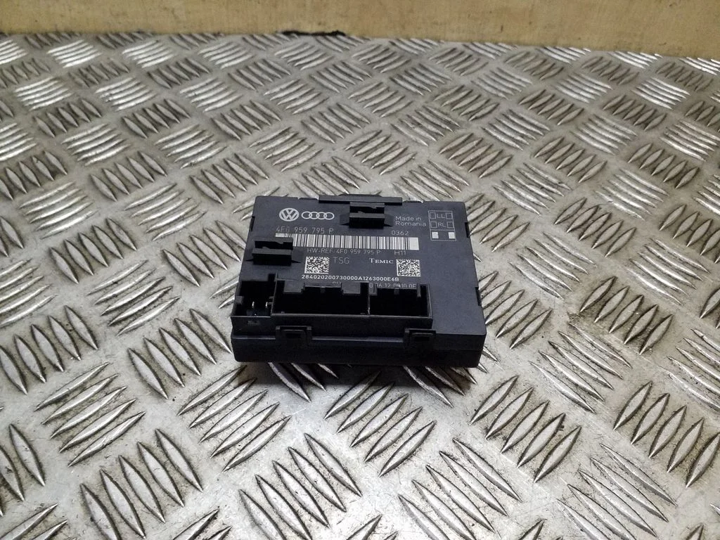 Durvju elektronikas vadības bloks – Audi Q7 4L (2005-2015)