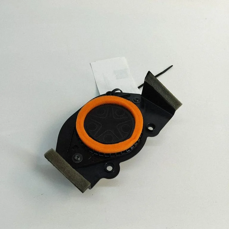 Skaļrunis panelī 8615008020
