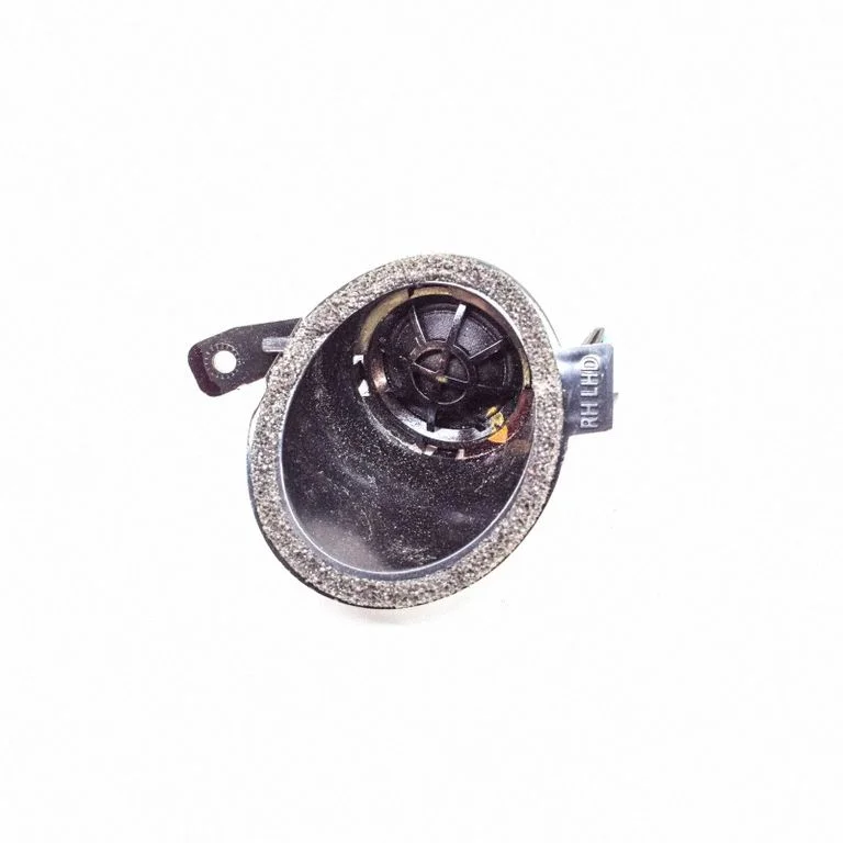 Armatuurlaua kõlar MU5T18808EA
