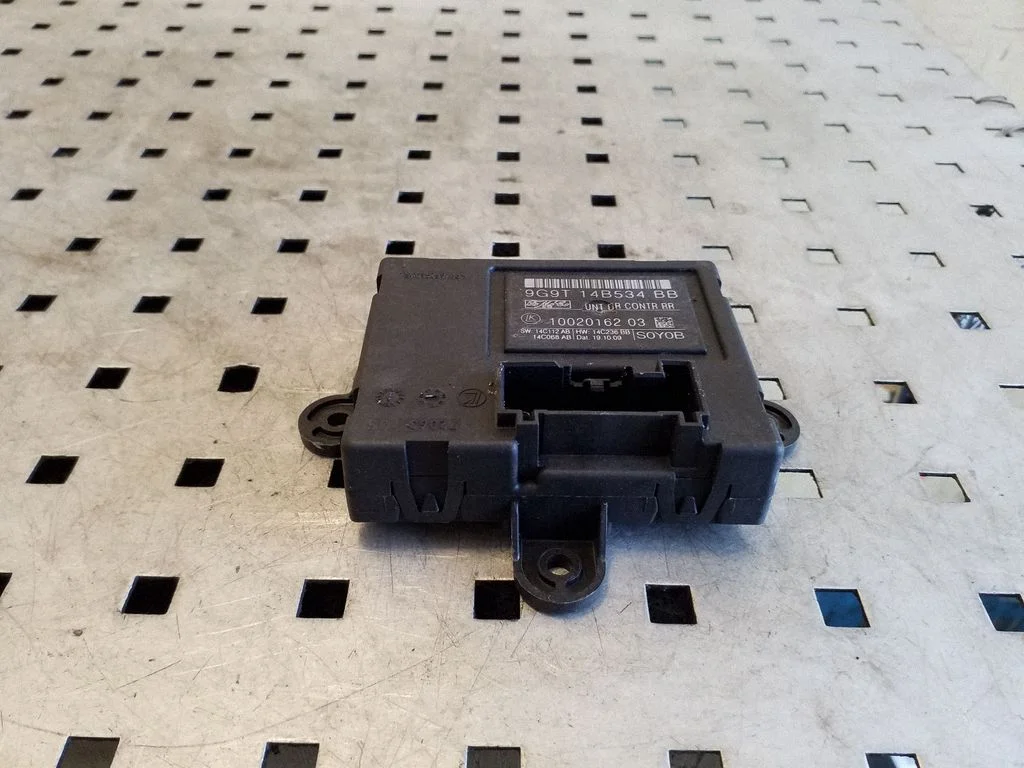 Durų elektronikos valdymo blokas