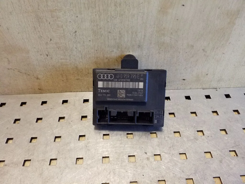 Door control unit/module 4F0959795E