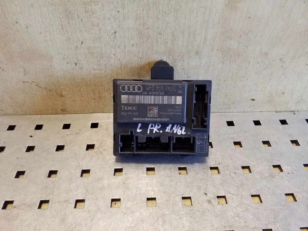 Door control unit/module – Audi A6 Allroad C6 (2006-2011)