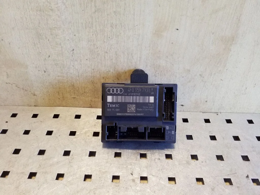Door control unit/module 4F0959793E