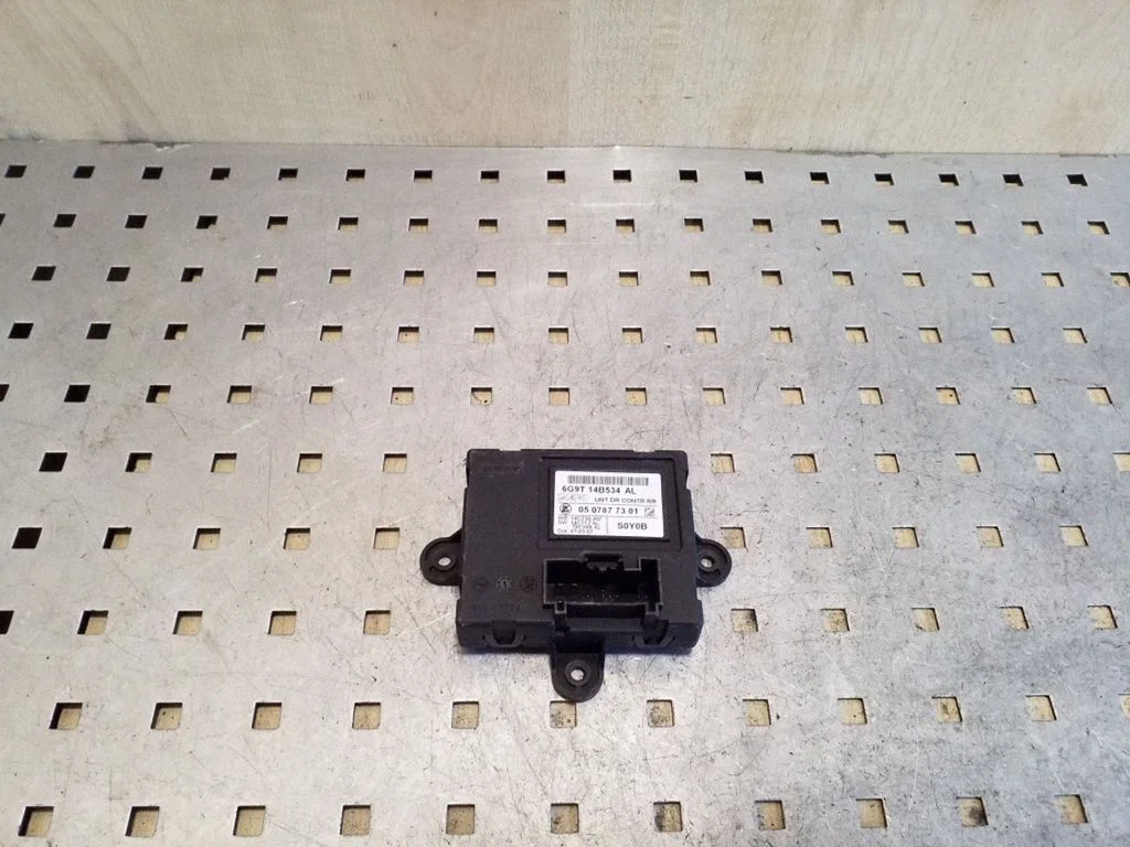 Durų elektronikos valdymo blokas