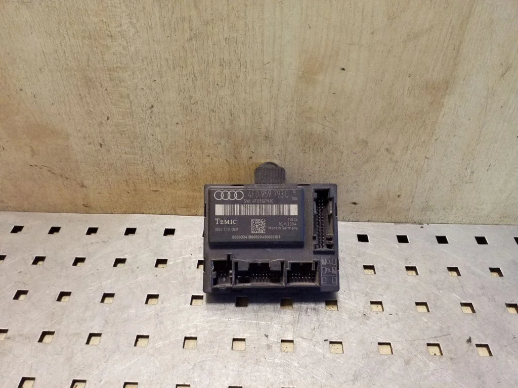 Door control unit/module – Audi A6 Allroad C6 (2006-2011)