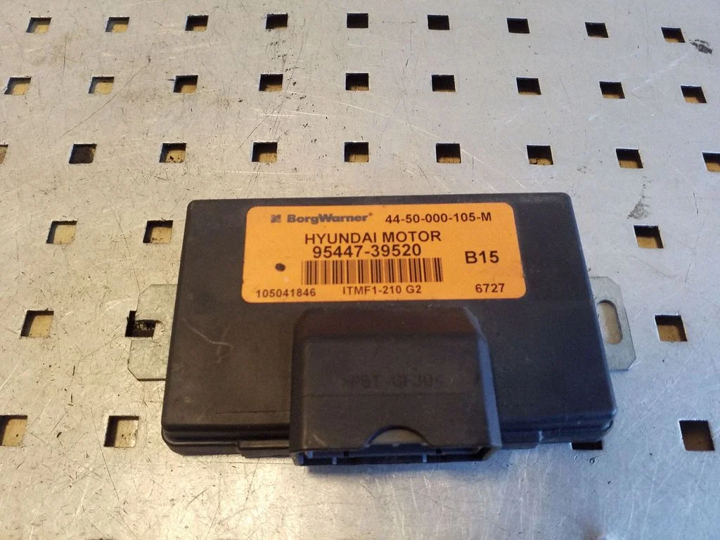 Gearbox control unit/module – Hyundai Santa Fe (2006-2012)