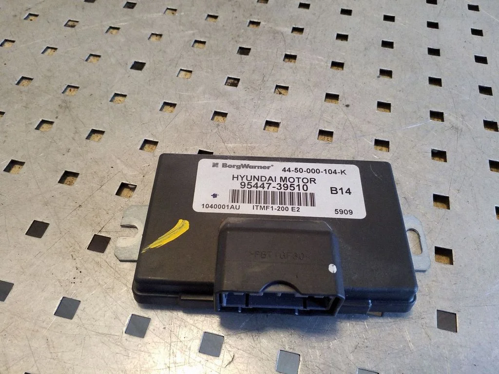 Gearbox control unit/module – Hyundai Santa Fe (2006-2012)