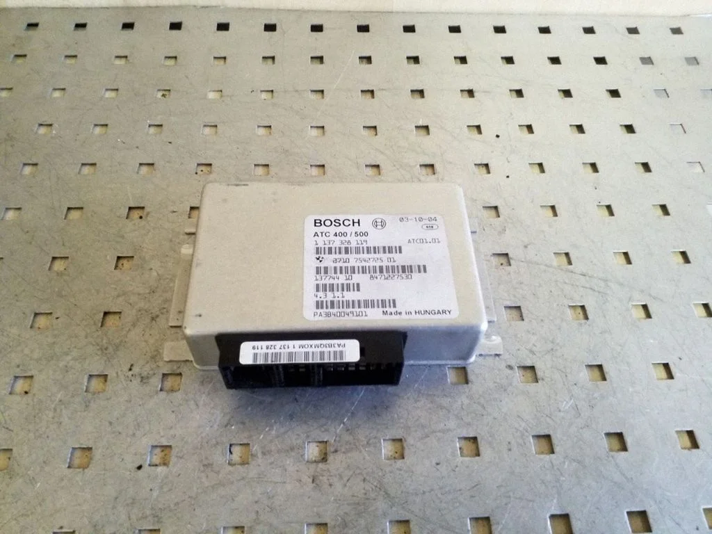 Gearbox control unit/module – BMW X3 E83 (2003-2010)