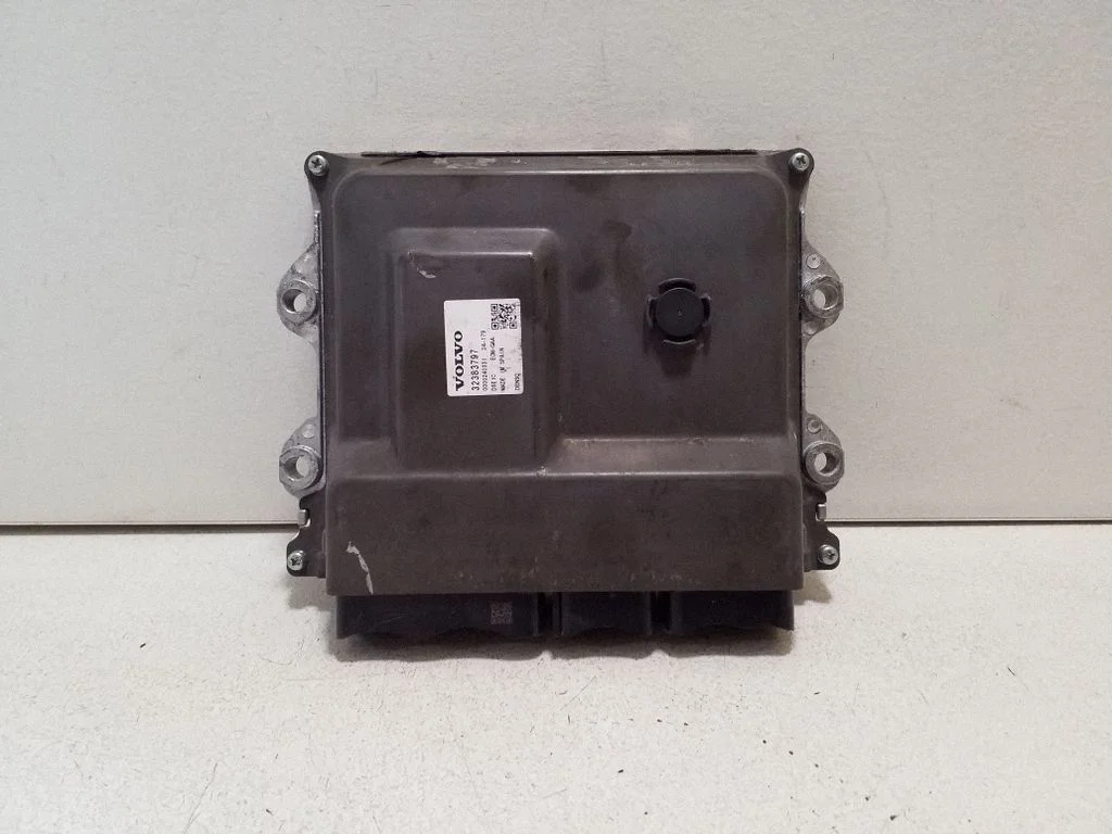 Dzinēja vadības bloks 32383797