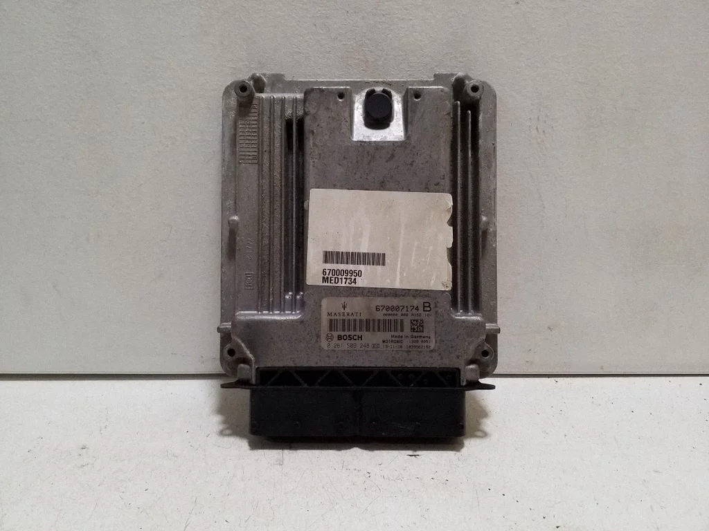 Dzinēja vadības bloks – Maserati Ghibli (2013-)