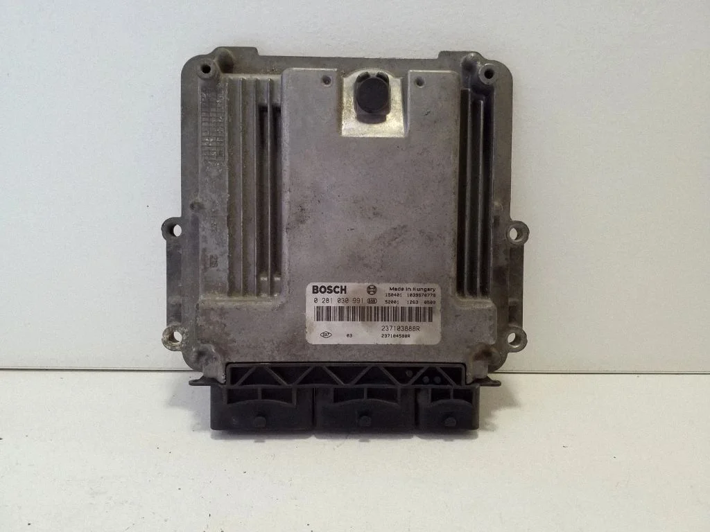 Engine control unit/module – Renault Trafic III (X82) (2014-)