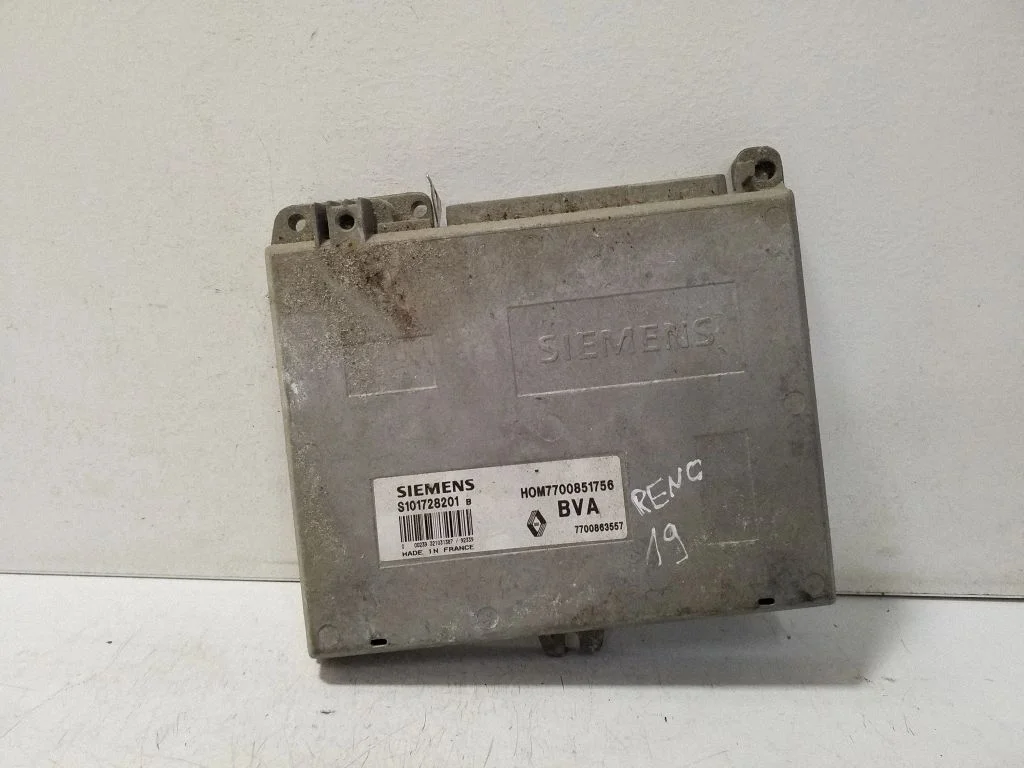 Engine control unit/module S101728201B